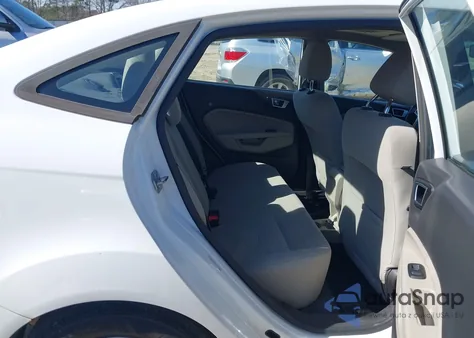 2016 Ford Fiesta Se z USA, uszkodzony, nr VIN 3FADP4BJ0GM118508